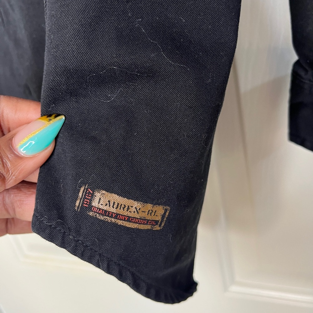 Ralph Lauren snap closure top. - Picture 4 of 4